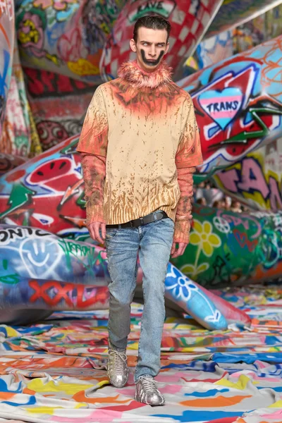 Look 71